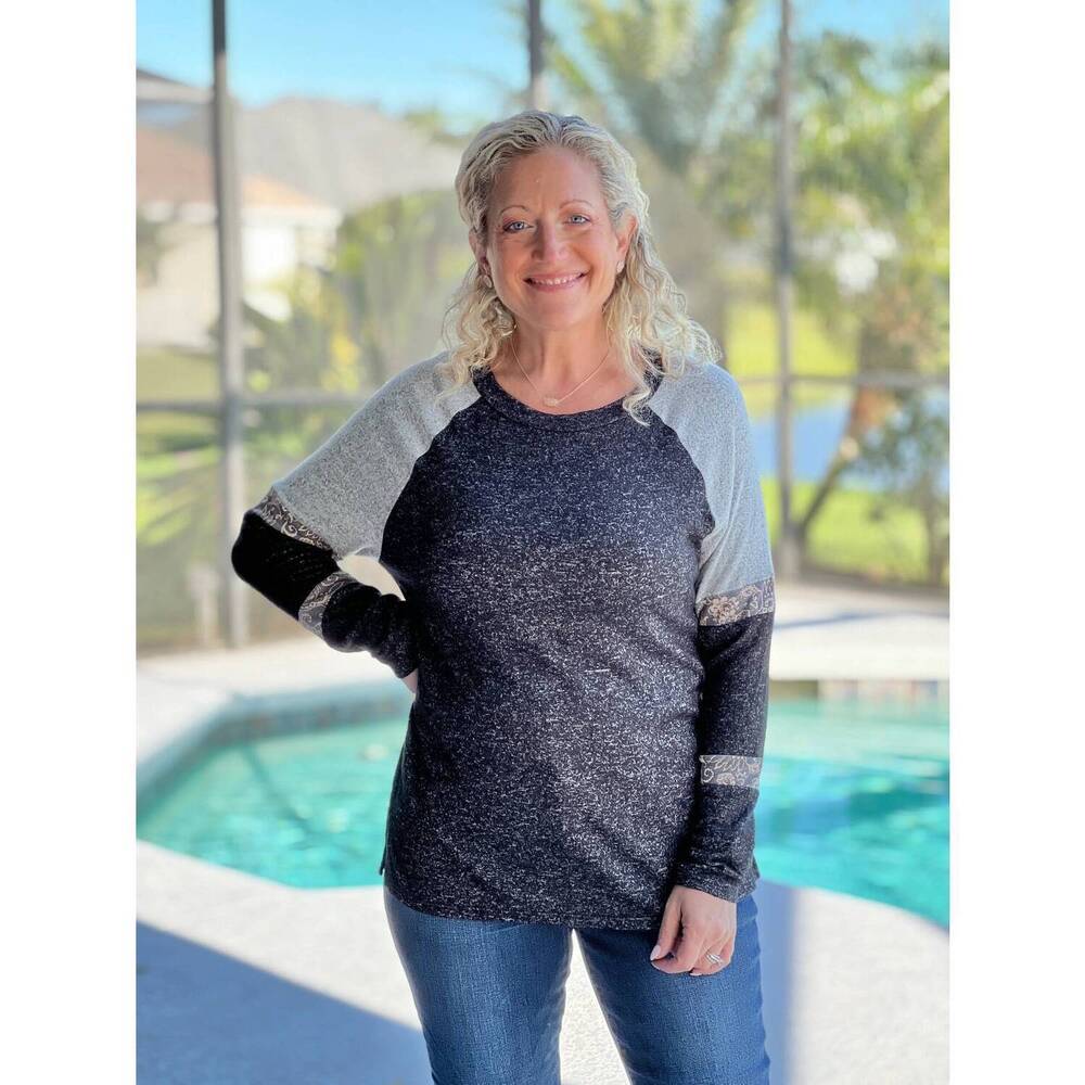 NEW ADORA pop of paisley top in black
